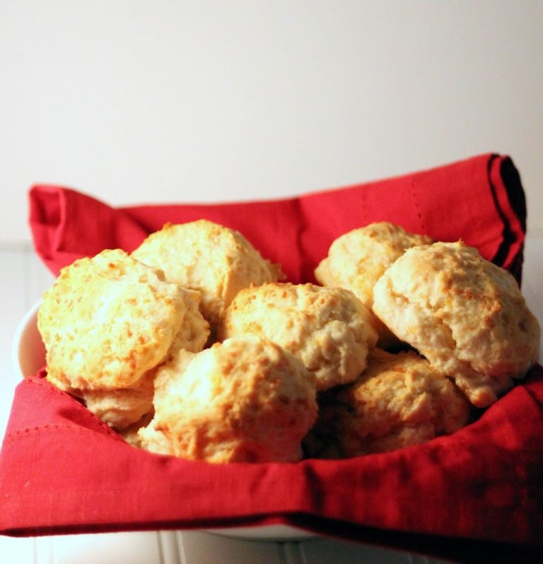 Red Lobster Cheddar Bay Biscuits